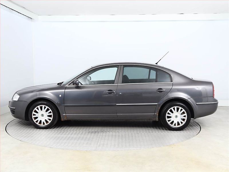 Škoda Superb (2005) 1.9 TDI, Serv.kniha - fotka 3 z 13