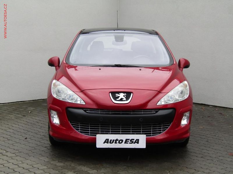 Peugeot 308 (2008) 1.4i, ČR, STK12/27 - fotka 2 z 3