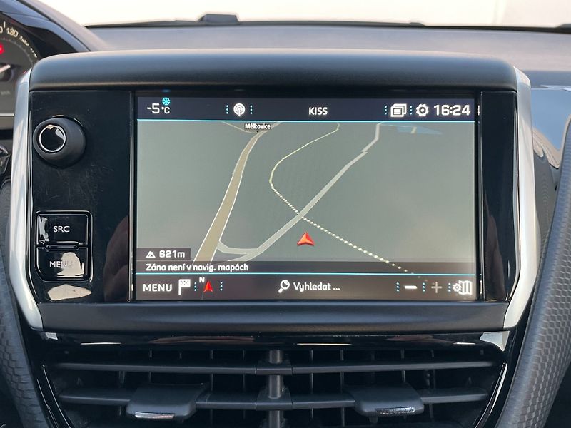 Peugeot 2008 (2019) 1.2PT Car Play! Navigace! - fotka 21 z 26