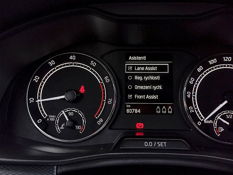 Škoda Scala (2022) Ambition 1,0 Tsi 81 Kw - fotka 8 z 32