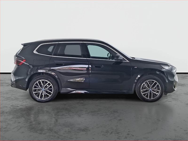 BMW X1 (2024) xDrive30e - fotka 6 z 29