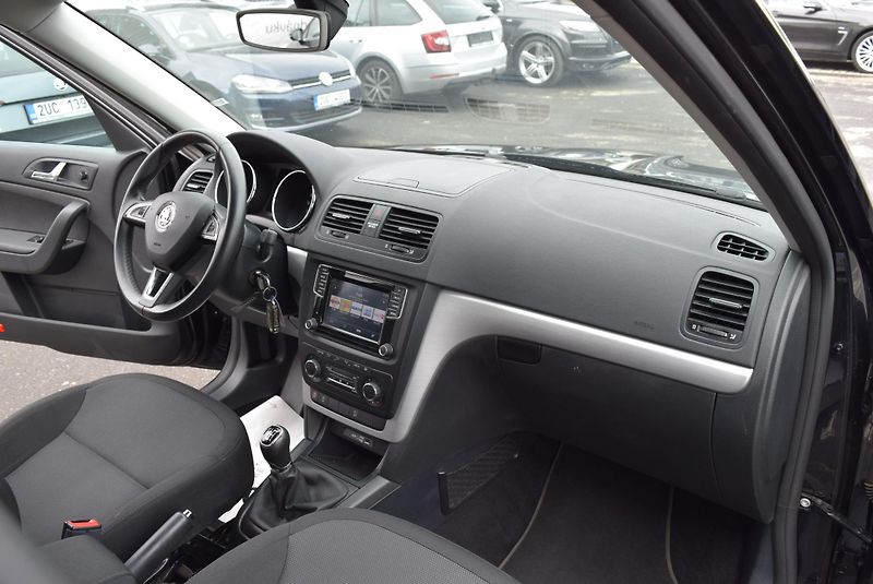 Škoda Yeti (2016) 1.4TSI 92kw AMBI ALU TEMPOMAT - fotka 34 z 44