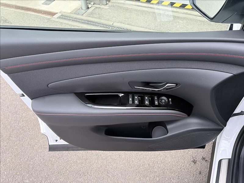 Hyundai Tucson 1,6 T HEV  Go Czech N Line - fotka 8 z 22