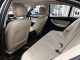 BMW Řada 3 320i xDrive, 1.majitel - náhled 13