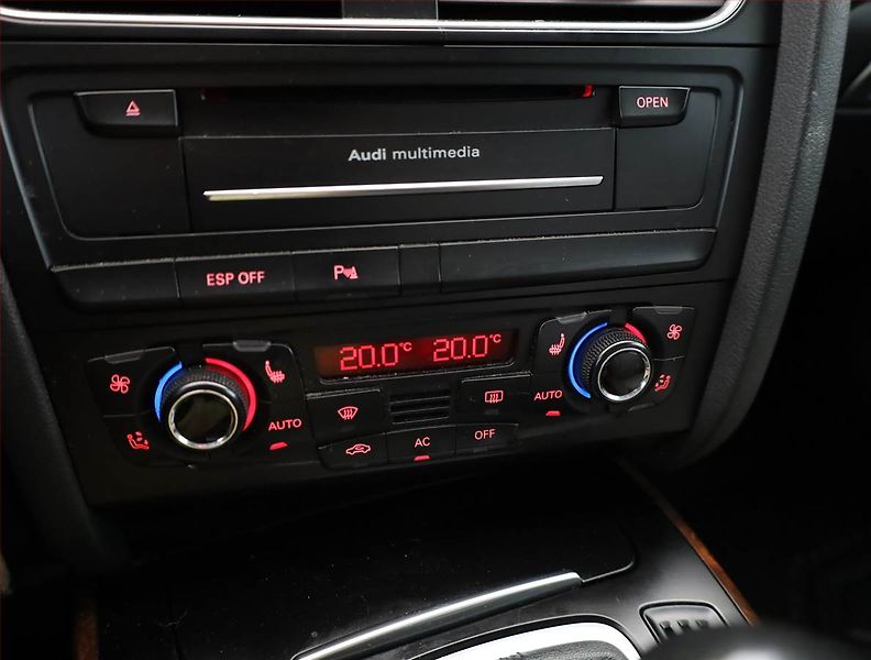 Audi A4 Allroad (2010) 2.0 TFSI, 4X4, Automat, Navi - fotka 10 z 17