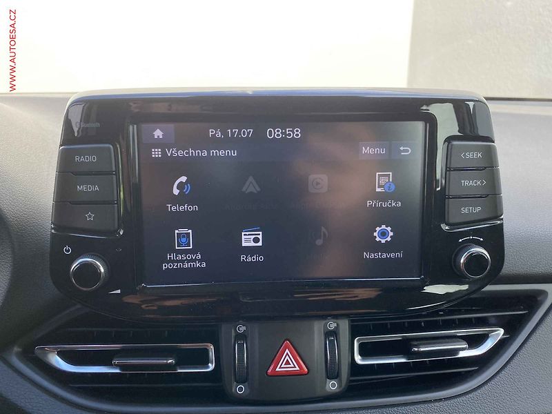 Hyundai i30 (2022) 1.6 CRDi, ČR, AT, LED - fotka 17 z 18