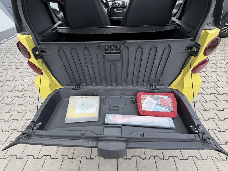 Smart Fortwo (2011) Automat, Alu, Panorama, Benzin - fotka 8 z 15