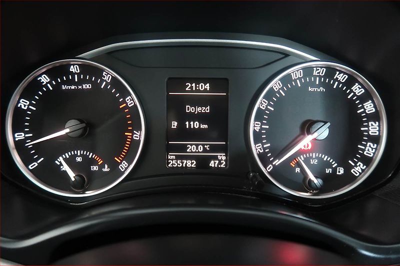 Škoda Octavia (2009) Ambiente 1.4 TSI, udržované - fotka 11 z 15