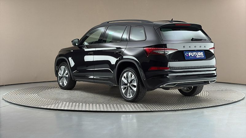 Škoda Kodiaq 2.0 TDI DSG Sportline - fotka 2 z 35