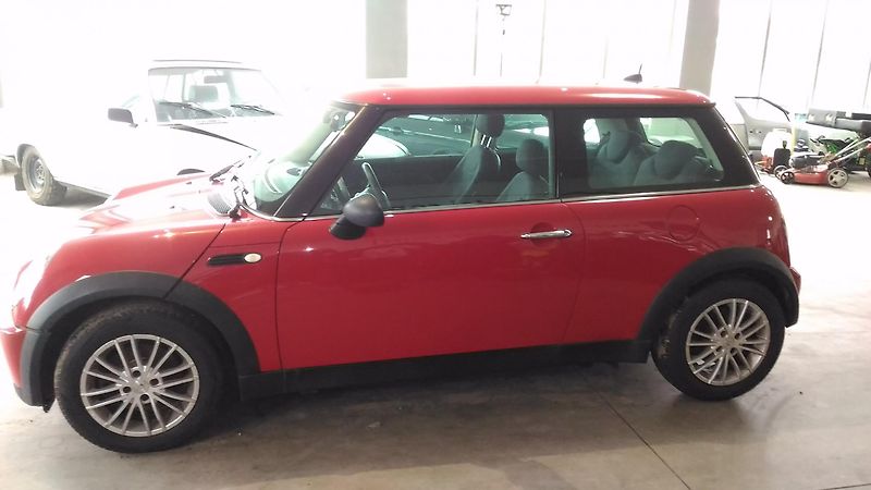 Mini One (2006) 1,6I,66KW,KLIMA,ALU,SERVISKA - fotka 3 z 19