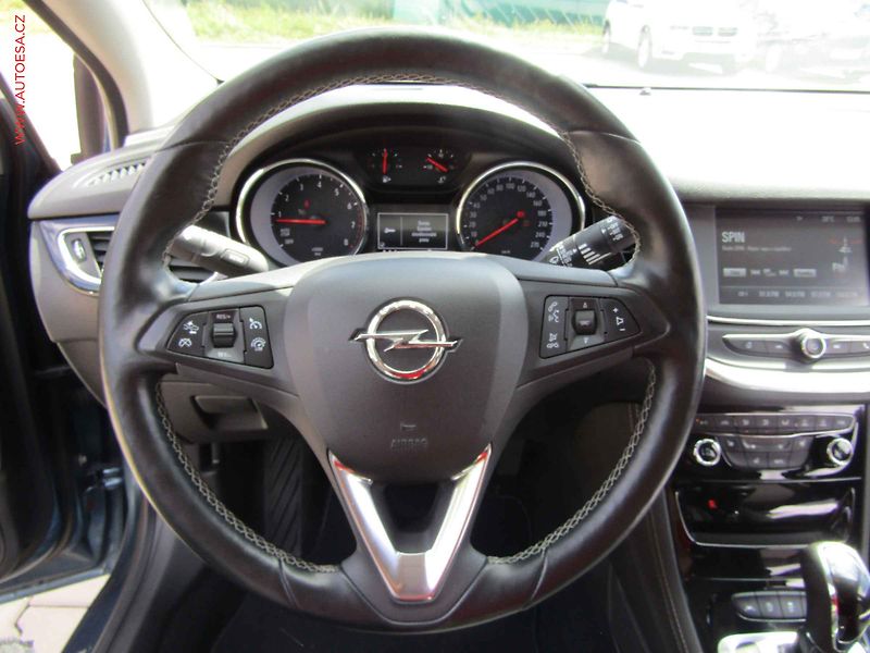 Opel Astra (2017) 1.4 T, ČR, AT, AC, temp. - fotka 14 z 23