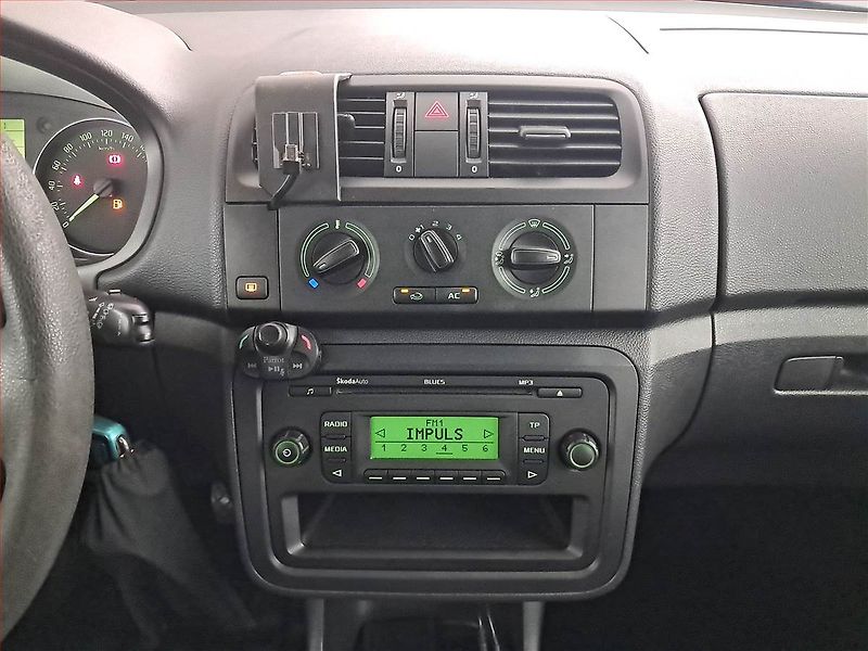 Škoda Fabia (2011) 1.2 12V, Serv.kniha - fotka 12 z 13