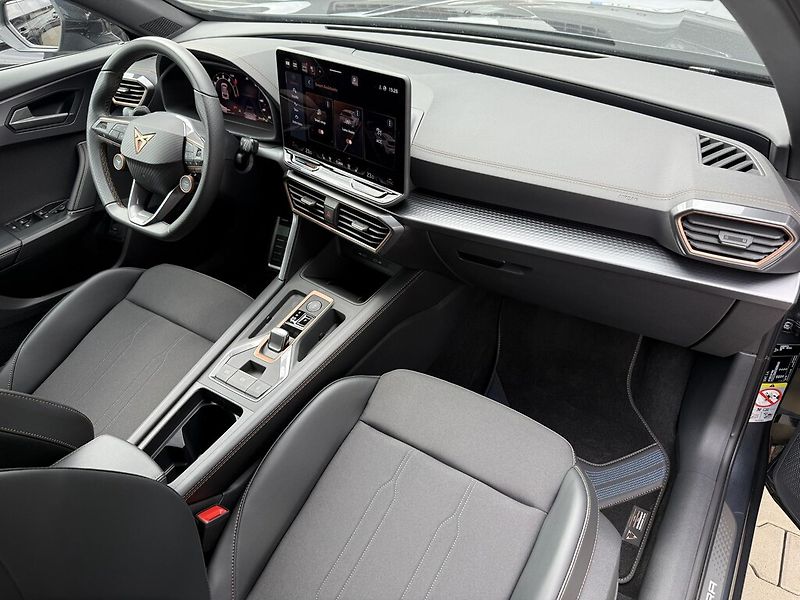 Cupra Formentor DSG 1,5 TSi 110 kW - fotka 20 z 24