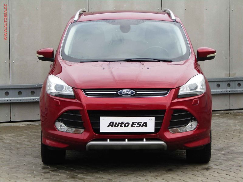 Ford Kuga (2015) 1.5EB, TZ, xenon, park.asist - fotka 2 z 20