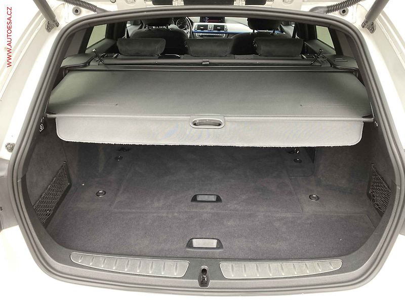 BMW Řada 3 (2015) 2.0D 318D, M Paket, bixen - fotka 7 z 21