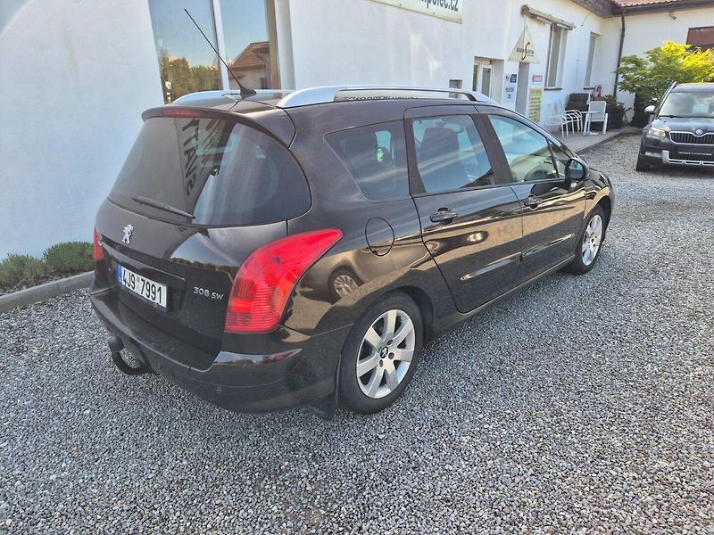 Peugeot 308 (2013) 1.6HDi Xenony , TZ , Nová STK - fotka 3 z 32