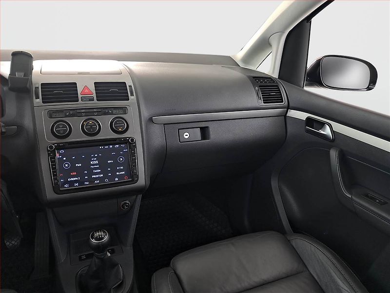 Volkswagen Touran (2006) 2.0 TDI, 7 míst, po STK, Tažné - fotka 8 z 15