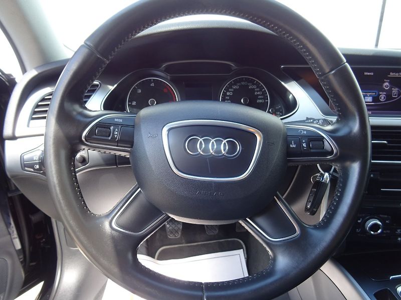 Audi A4 (2012) 2.0TDi,130kW,1maj,s.kni,navi - fotka 15 z 24
