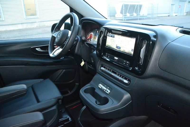 Mercedes-Benz Vito 119 XL 4x4 Airmatic - fotka 34 z 45