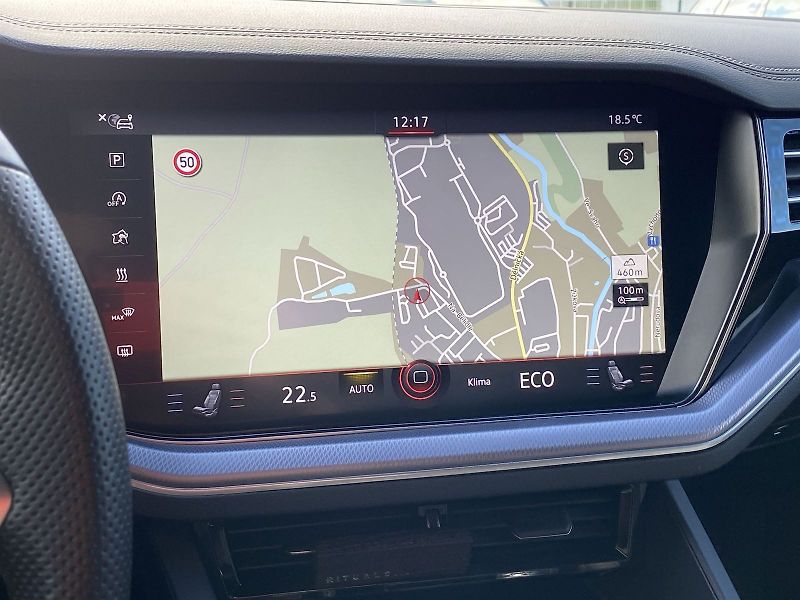 Volkswagen Touareg (2023) Exclusive 3.0 TDI V6 4Motion - fotka 16 z 37