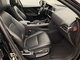 Jaguar F-Pace 25t AWD AUT  - náhled 23