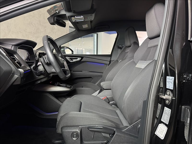 Audi Q4 e-tron 150kW Sport LED Kamera HUD - fotka 21 z 48