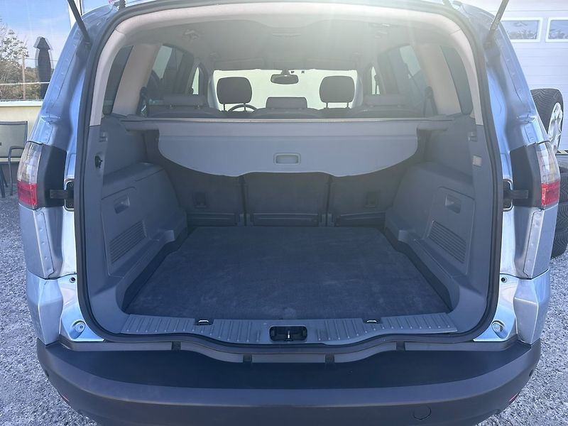 Ford S-MAX (2007) 1.8 TDCi 92kW/1MAJ/2xKOLA - fotka 16 z 24