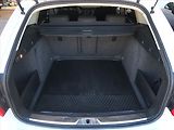 Škoda Superb (2011) 2.0 TDI - náhled 13