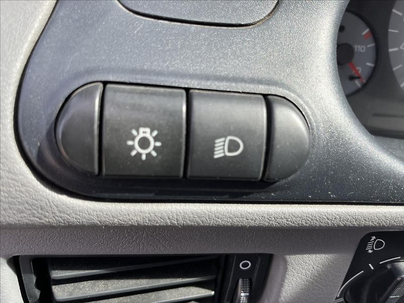 Škoda Felicia 1,3 MPi LXI ČR SERVIS 2x KOLA - fotka 20 z 31