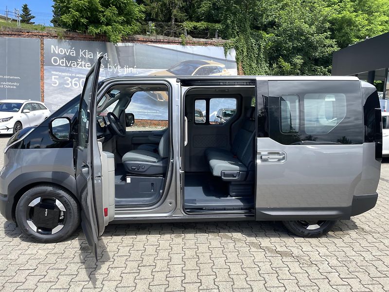 Kia PV5 (2026) 5P 4x2 ELITE 120 KW + 71,2 KW - fotka 10 z 28
