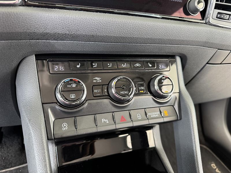 Škoda Kodiaq 1,4TSI DSG*STYLE*Tažné*7MÍST - fotka 23 z 38
