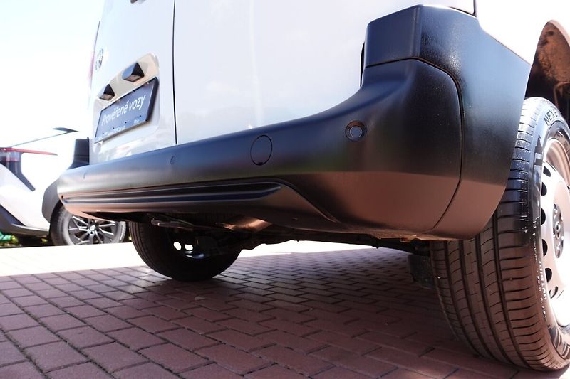 Toyota ProAce City 1.5D-4D 100 4D Panel Van Short - fotka 21 z 23