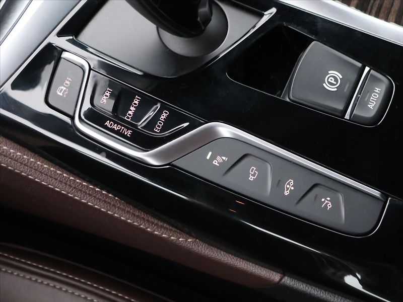 BMW Řada 6 3,0 630d Xdrive 195kW CZ DPH M - fotka 29 z 42