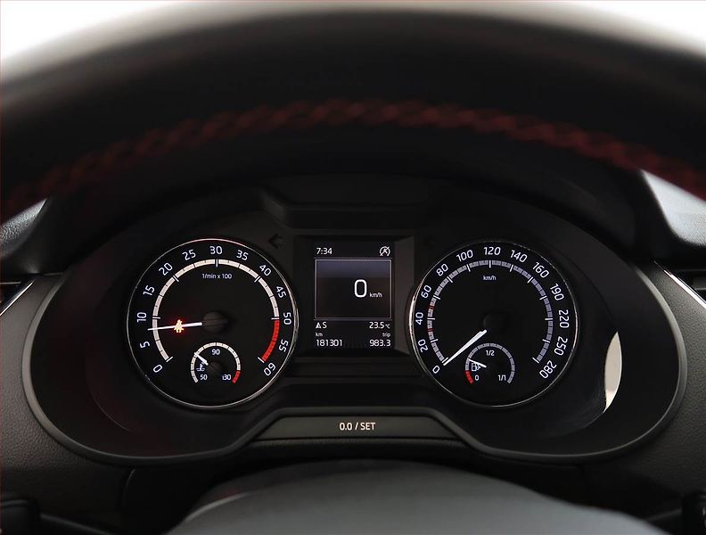 Škoda Octavia (2016) 2.0 TDI, Automat, Kůže, Navi - fotka 11 z 26