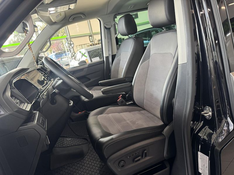 Volkswagen Multivan 2,0TDI DSG 4Motion Highline - fotka 11 z 37