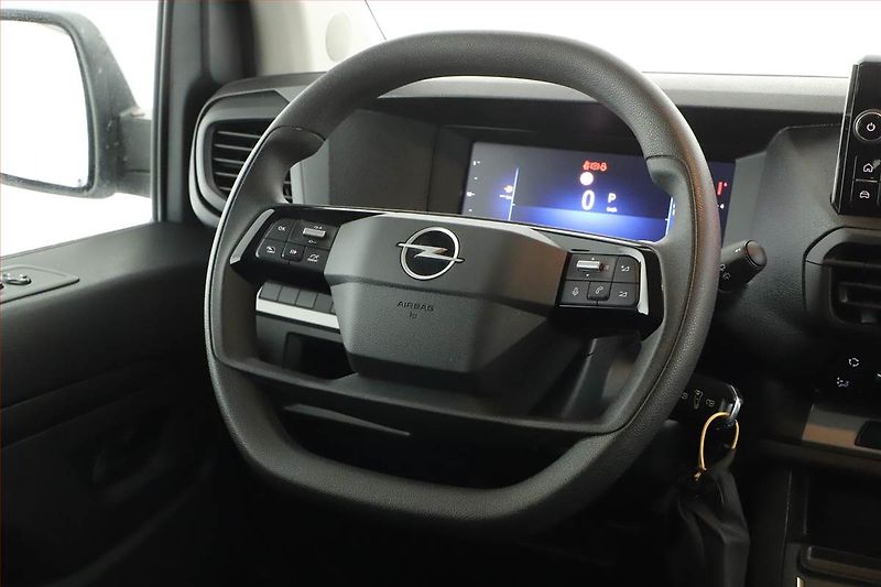 Opel Vivaro (2024) 2.0 CDTI, Bus, 9Míst, ČR, 1Maj - fotka 8 z 20
