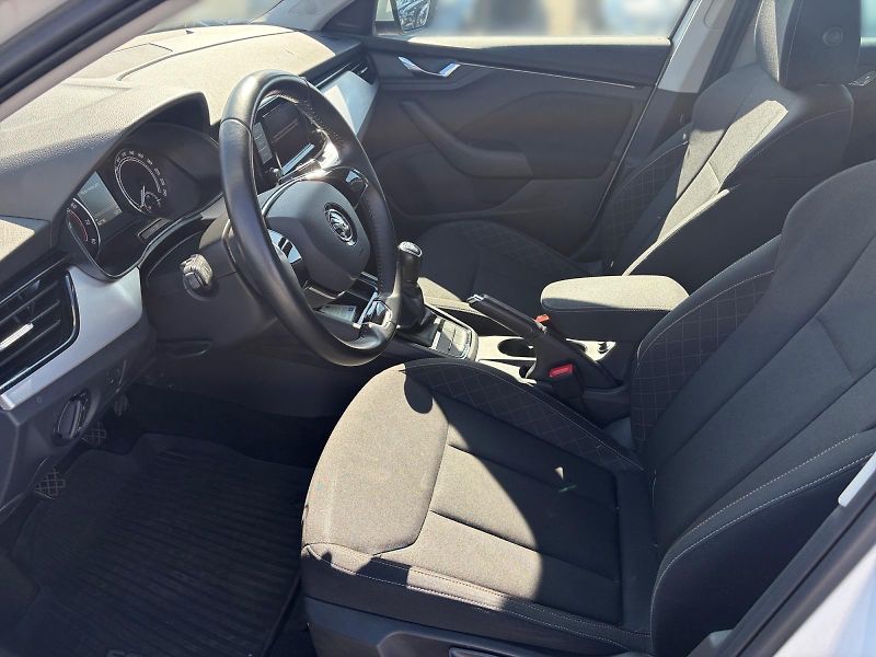 Škoda Scala (2022) AMBITION 1.0TSI 70kW CZ DPH - fotka 7 z 11