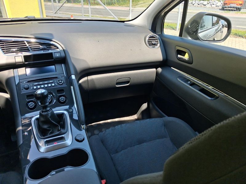 Peugeot 3008 (2013) 1,6HDi ČR  1.MAJITEL 2xKOLA - fotka 25 z 39