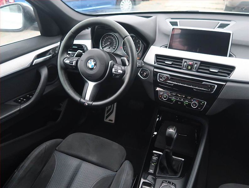 BMW X1 (2017) M Sport xDrive20d, 4X4 - fotka 7 z 23