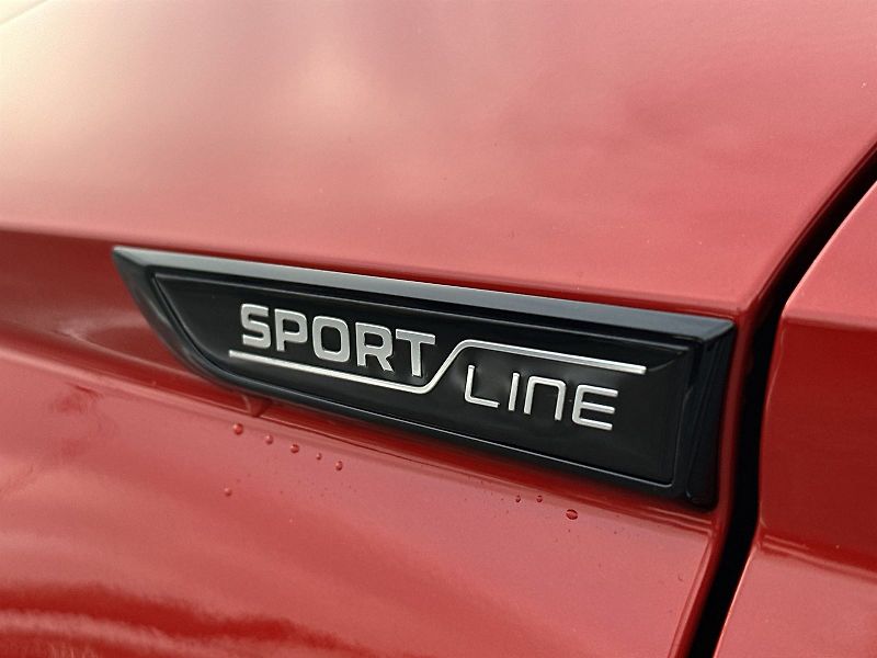 Škoda Karoq (2025) 2.0 TDI 4x4 DSG Sportline - fotka 29 z 33