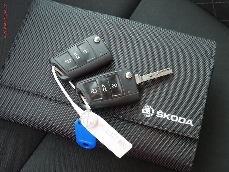 Škoda Karoq (2019) 1.6 TDi, Soleil, DSG, LED, - fotka 21 z 21