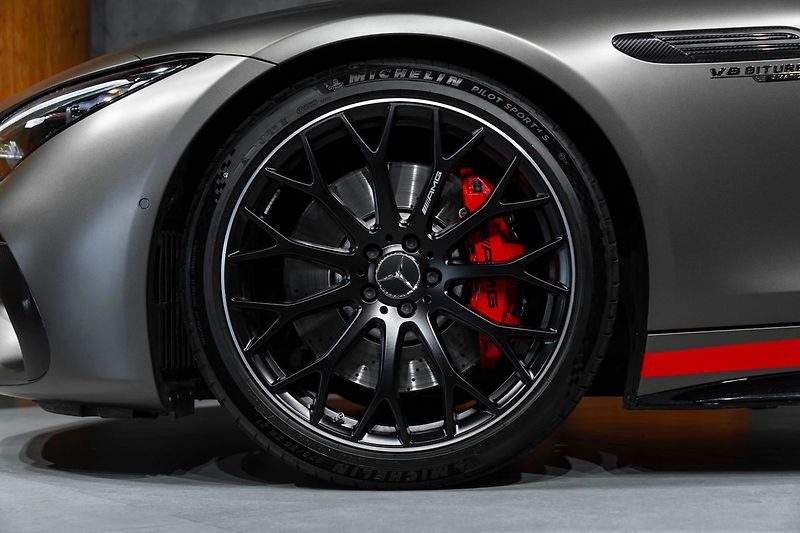Mercedes-Benz SL - fotka 5 z 19