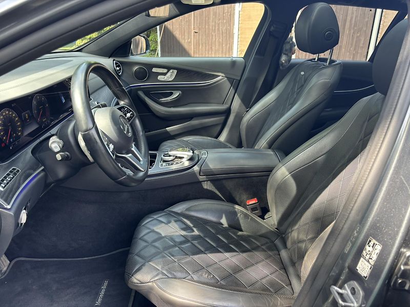 Mercedes-Benz Třídy E (2018) E400 D - fotka 14 z 32