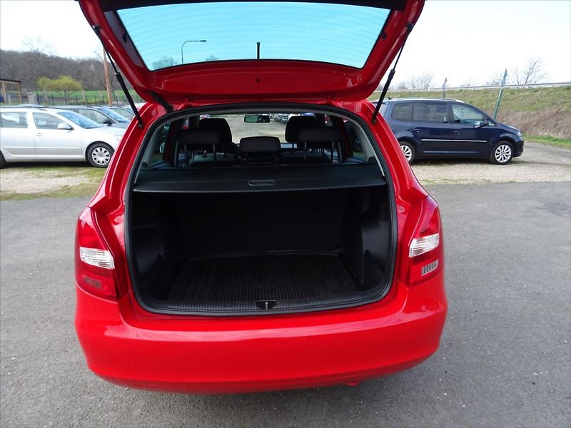 Škoda Fabia 1,2 TSI - fotka 20 z 27