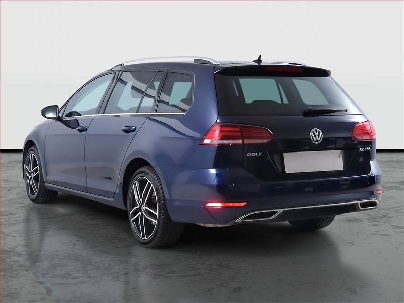 Volkswagen Golf (2018) Highline 2.0 TDI, Serv.kniha - fotka 4 z 21