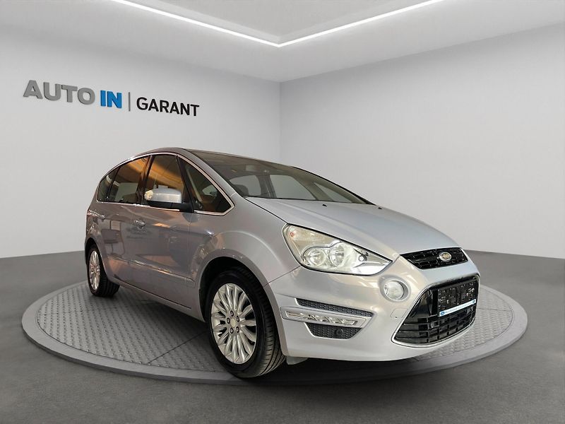 Ford S-MAX (2012) Titanium 2.0 TDCi 103kW 7míst - fotka 7 z 17