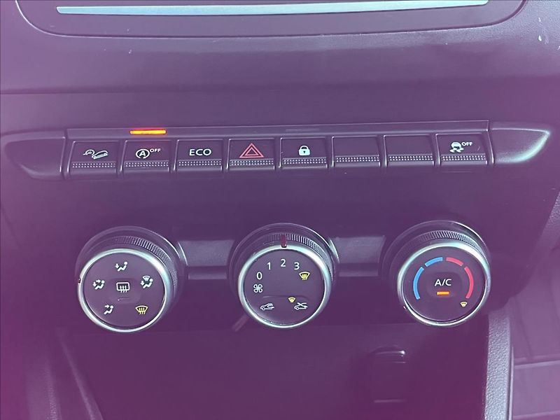 Dacia Duster 1,5 dCi 4x4 DPH  Tažné,Klima - fotka 20 z 45