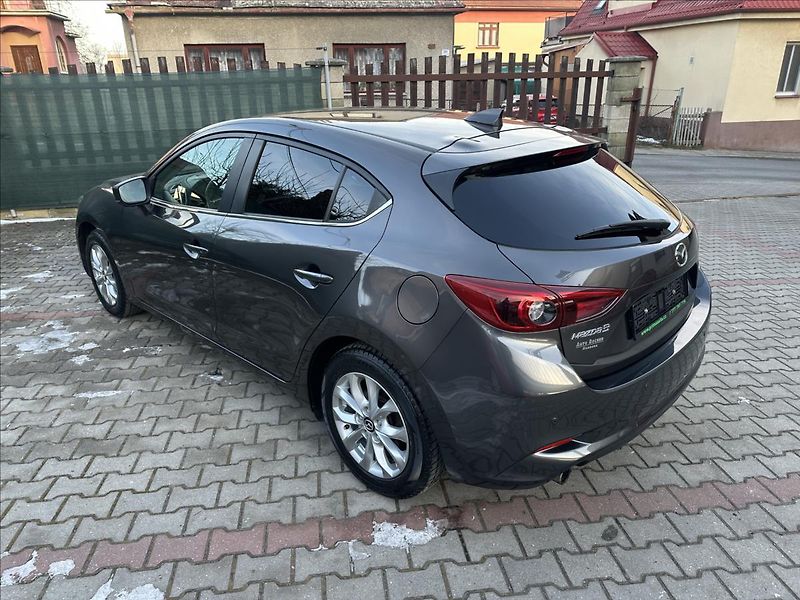 Mazda 3 2,0 EXCLUSIVE G120 - fotka 7 z 26