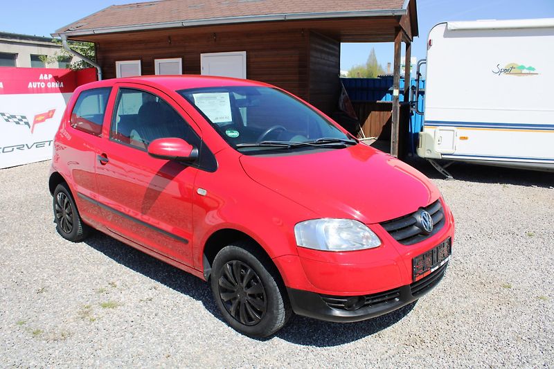 Volkswagen Fox (2006) 1,2i EL.OKNA SERVO ESP CENTRÁL - fotka 1 z 15
