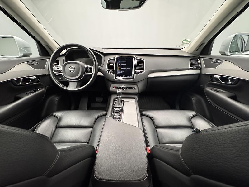 Volvo XC90 T6 AWD INSCRIPTION CZ 1.maj - fotka 2 z 47
